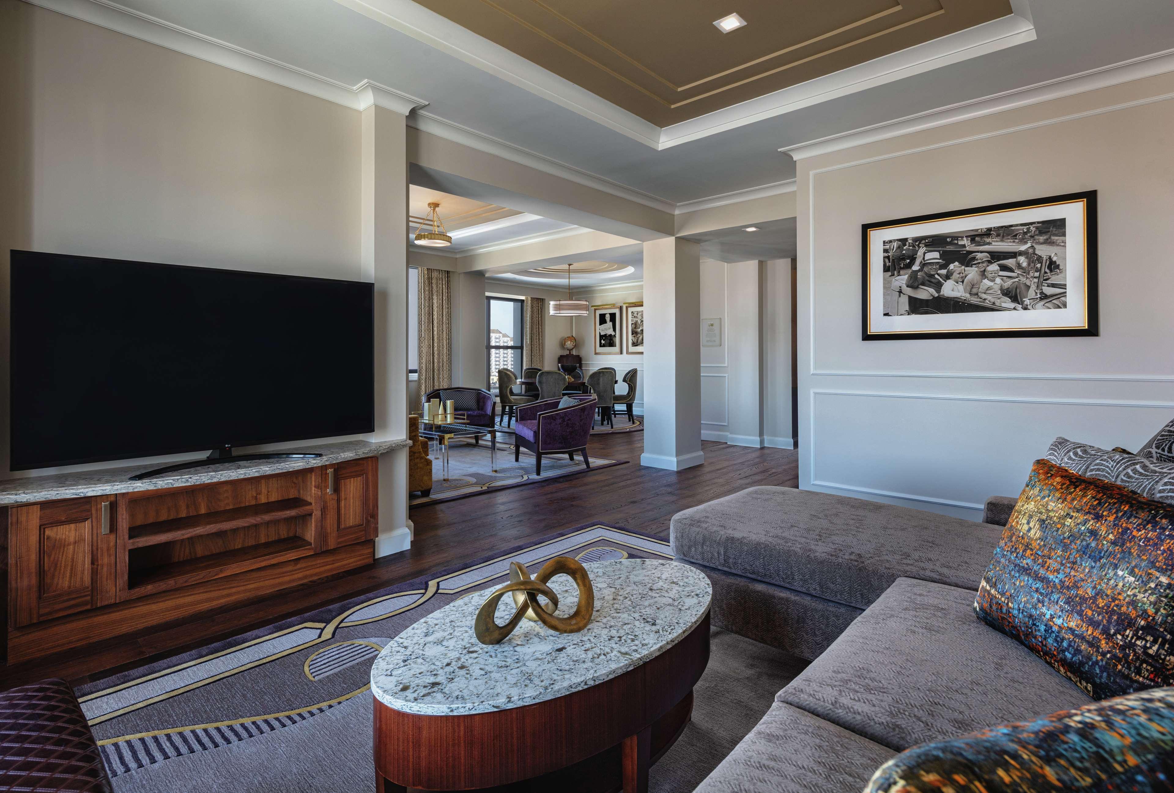 The Higgins Hotel New Orleans, Curio Collection By Hilton Buitenkant foto