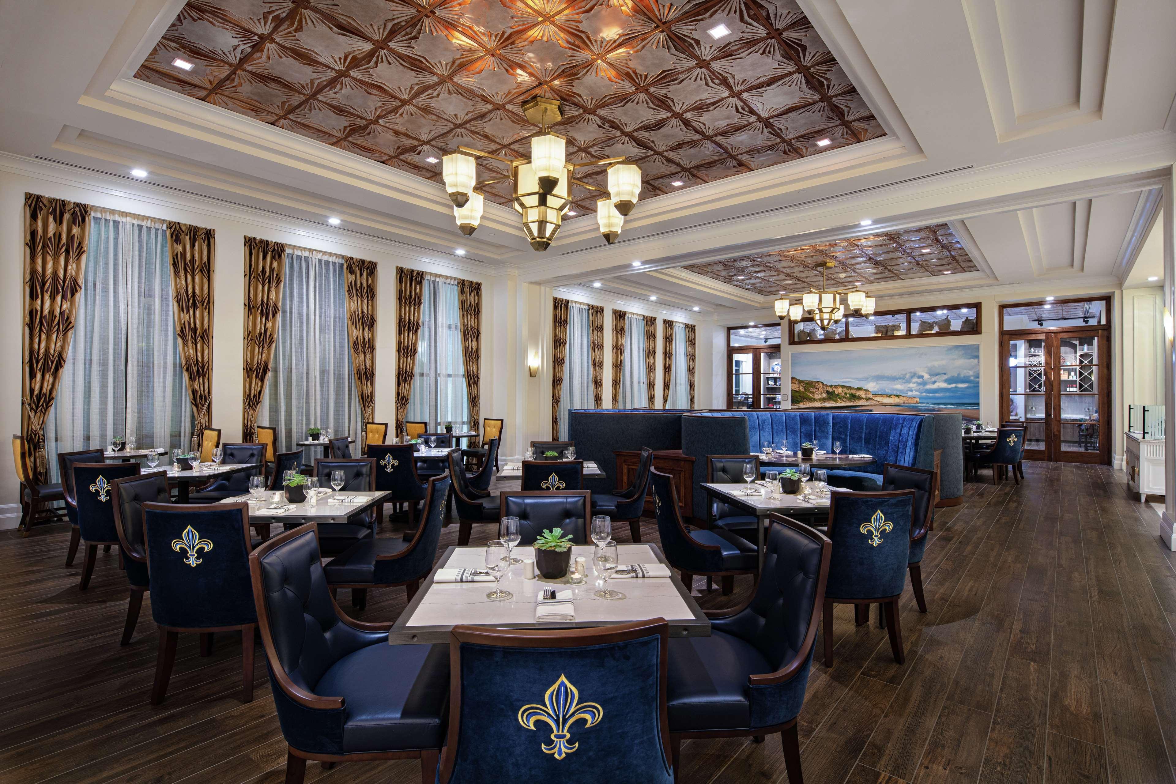 The Higgins Hotel New Orleans, Curio Collection By Hilton Buitenkant foto