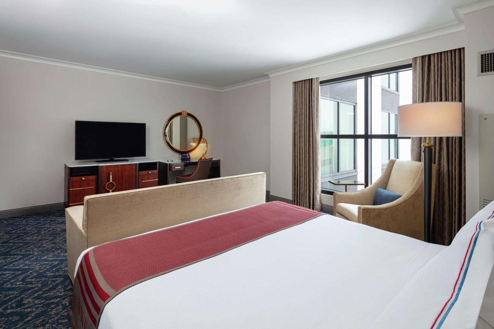 The Higgins Hotel New Orleans, Curio Collection By Hilton Buitenkant foto