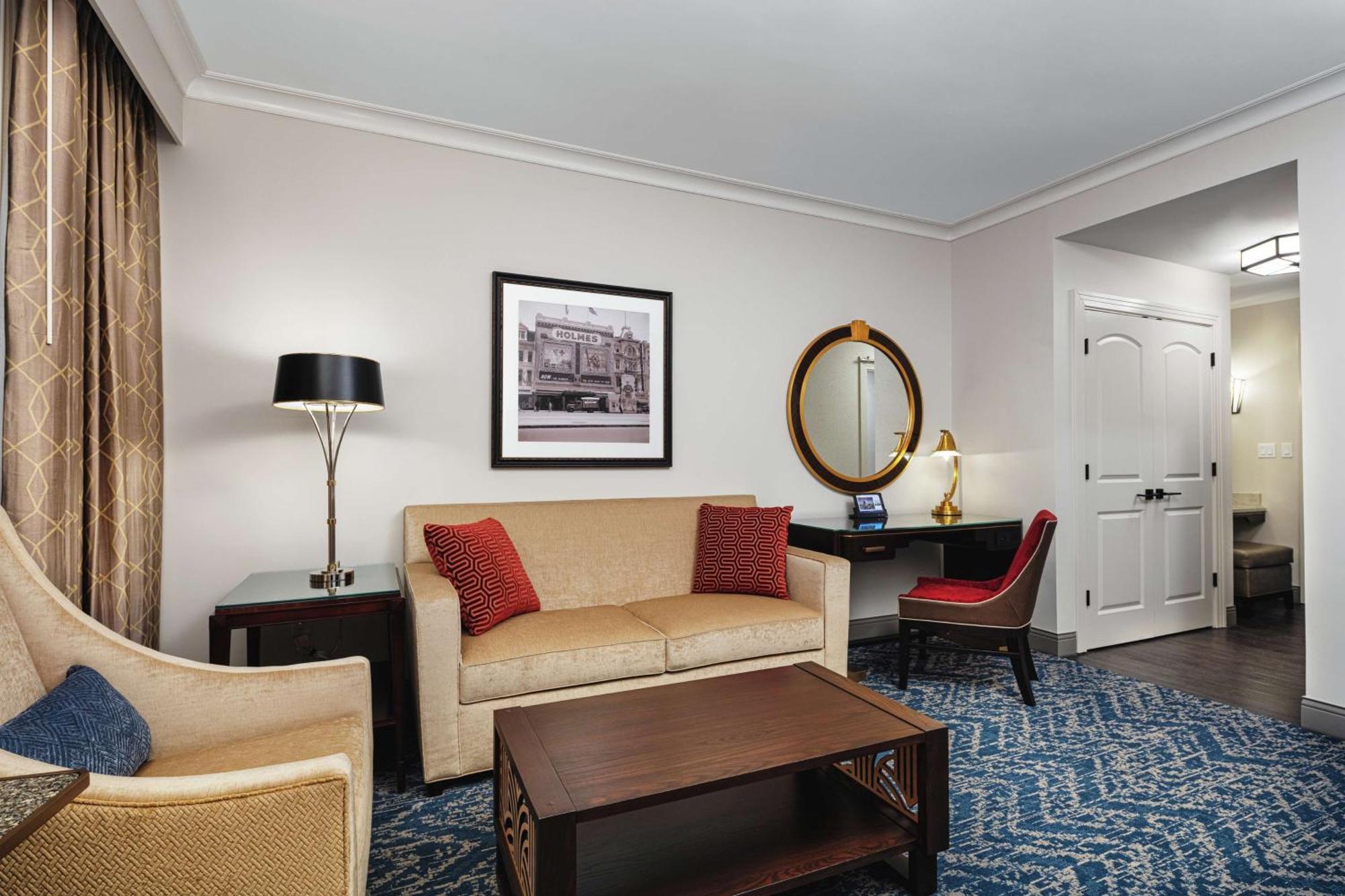 The Higgins Hotel New Orleans, Curio Collection By Hilton Buitenkant foto