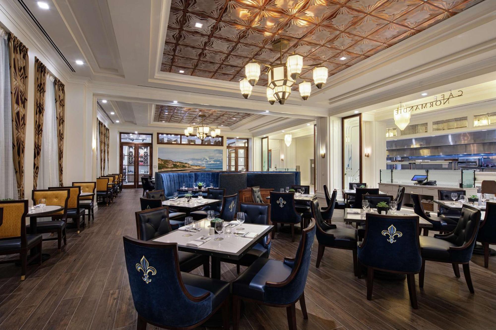 The Higgins Hotel New Orleans, Curio Collection By Hilton Buitenkant foto